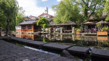 虫虫助手下载
